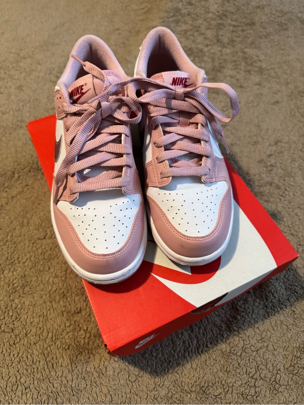 Nike Women's Low-Top Sneakers in Dusty Pink and White